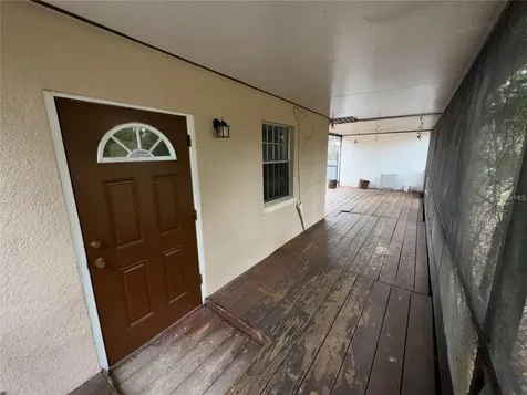 3011 E Flora Street Tampa FL 33610