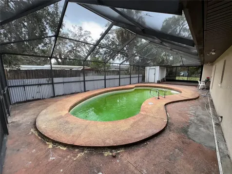 3011 E Flora Street Tampa FL 33610