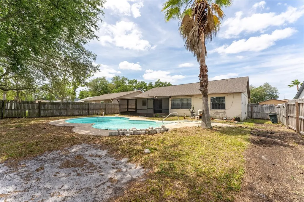 5633 Marvell Avenue Orlando FL 32839