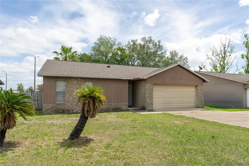5633 Marvell Avenue Orlando FL 32839
