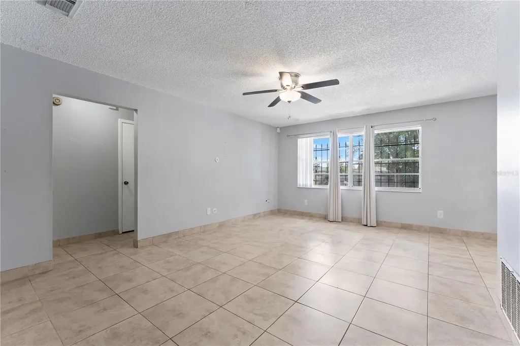 5633 Marvell Avenue Orlando FL 32839