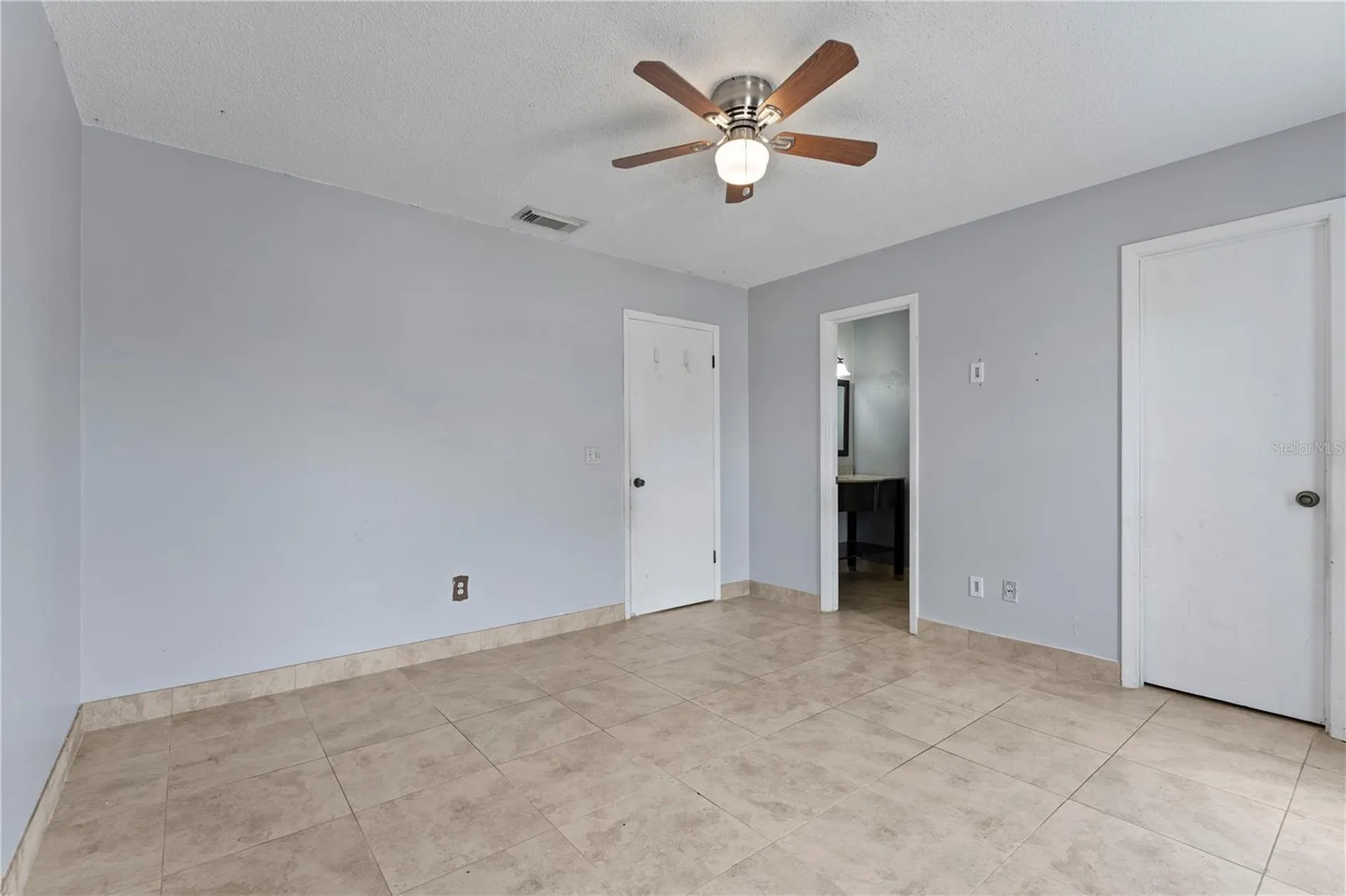 5633 Marvell Avenue Orlando FL 32839