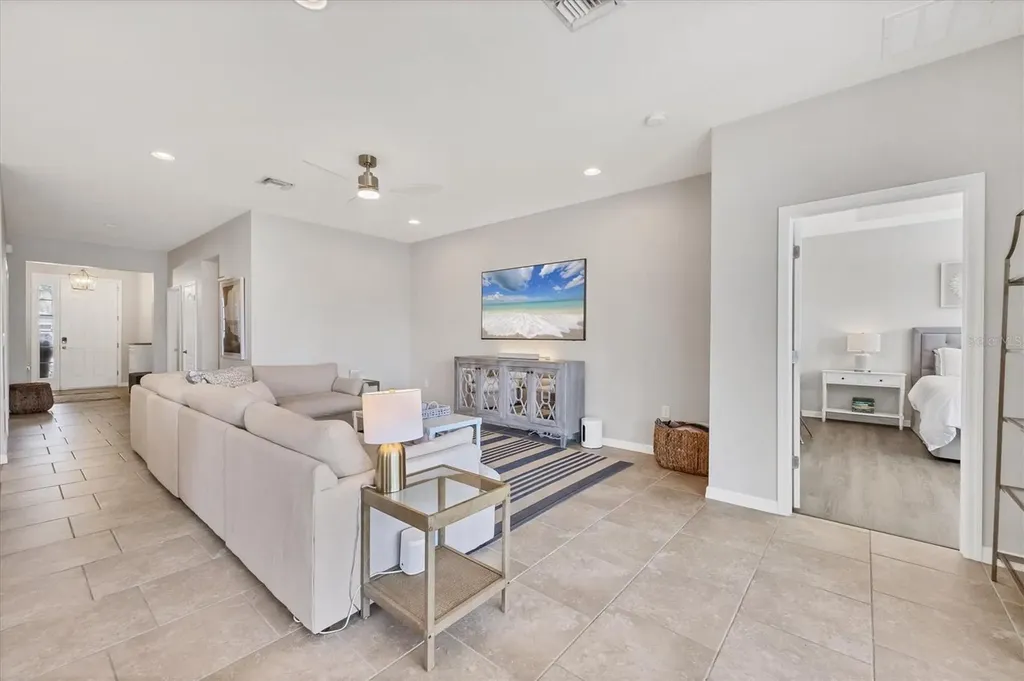 5333 Charlie Brown Lane Sarasota FL 34233