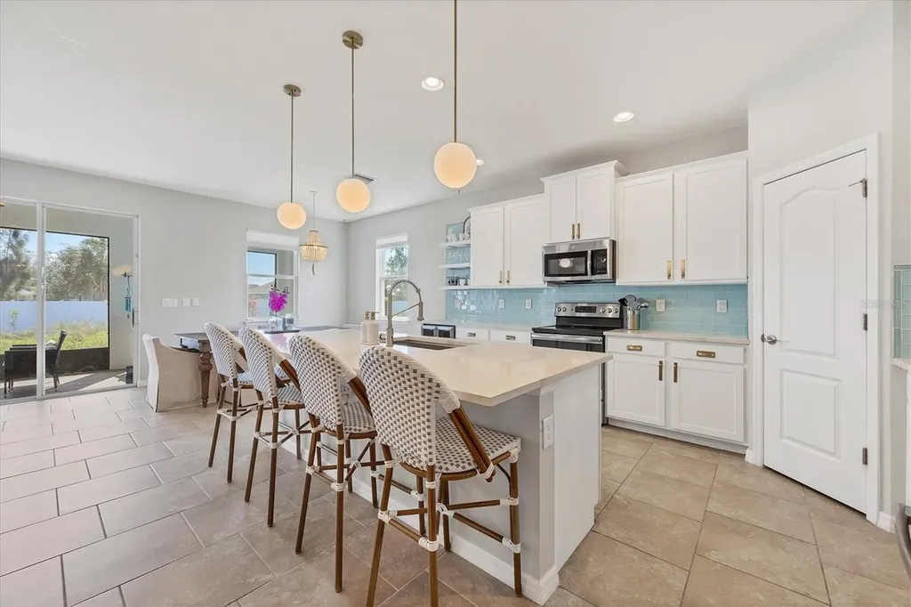5333 Charlie Brown Lane Sarasota FL 34233