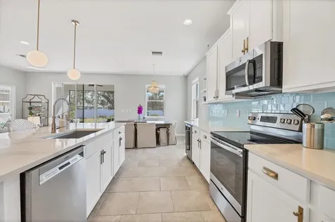 5333 Charlie Brown Lane Sarasota FL 34233