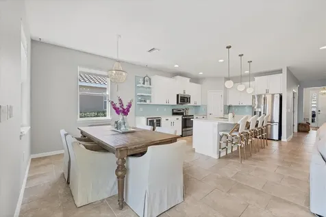 5333 Charlie Brown Lane Sarasota FL 34233