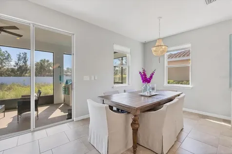 5333 Charlie Brown Lane Sarasota FL 34233