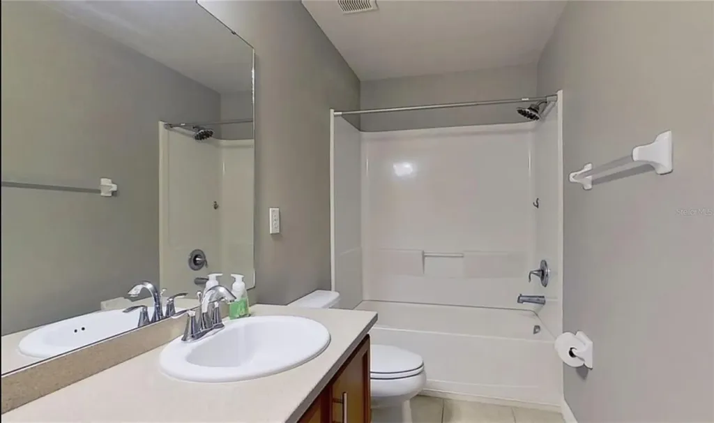 2863 Maple Brook Loop Lutz FL 33558