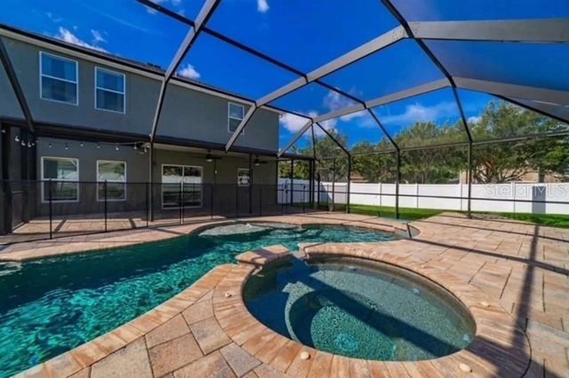 2863 Maple Brook Loop Lutz FL 33558