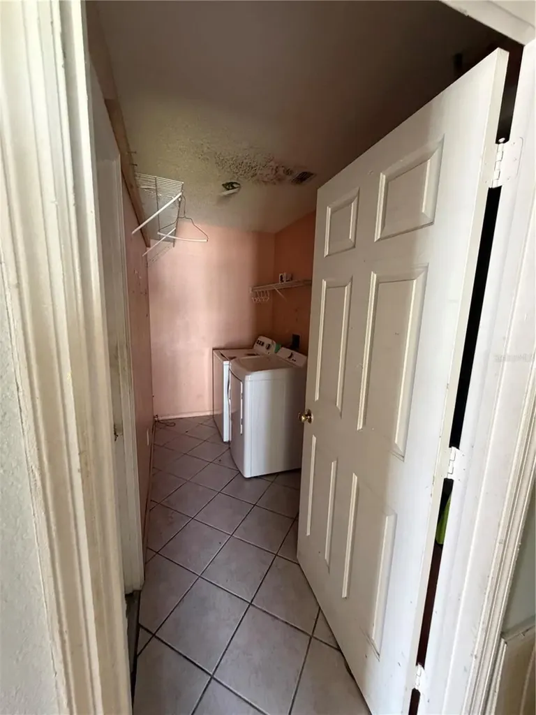 2604 Spring Hill Drive Kissimmee FL 34743