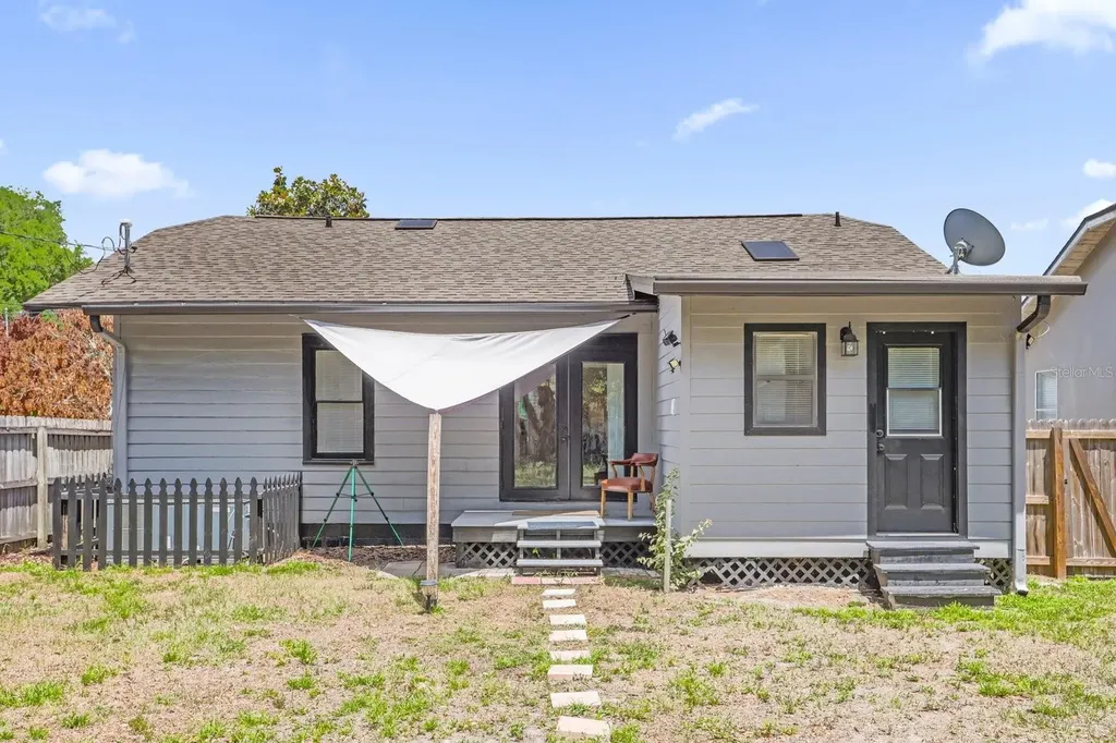 62 W Muriel Street Orlando FL 32806