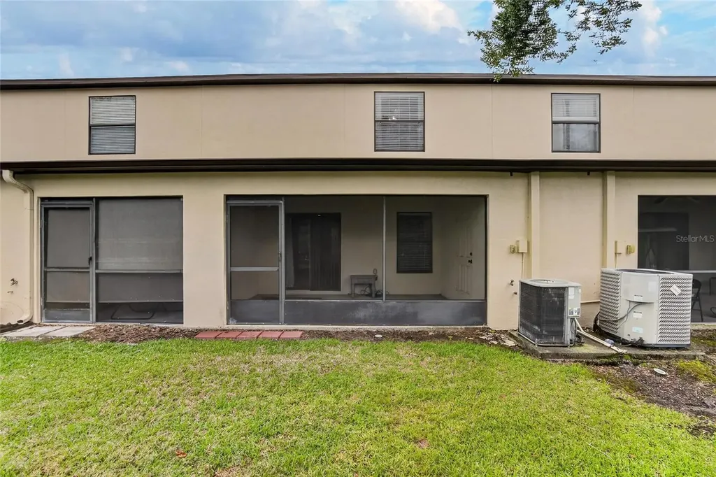 2605 Oleander Lakes Drive Brandon FL 33511