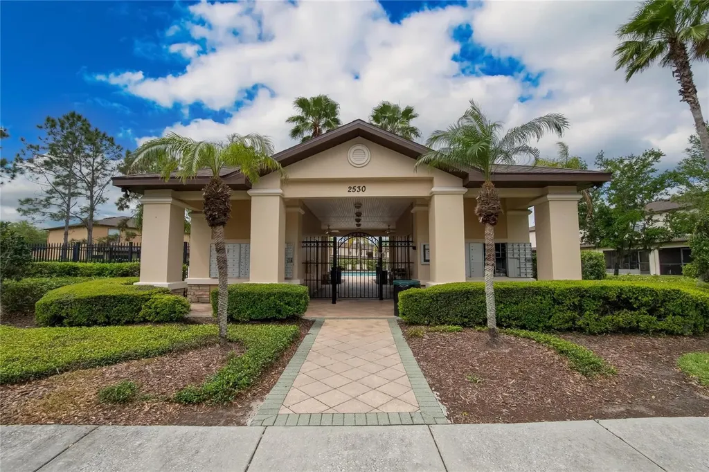 2605 Oleander Lakes Drive Brandon FL 33511