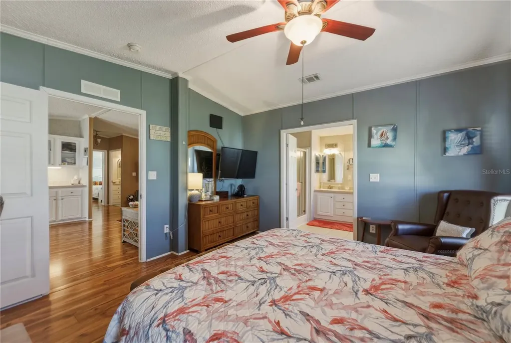 2100 Kings Highway Port Charlotte FL 33980
