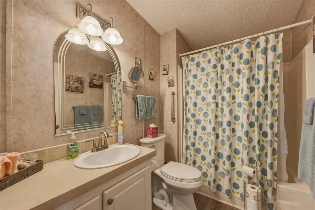 2100 Kings Highway Port Charlotte FL 33980