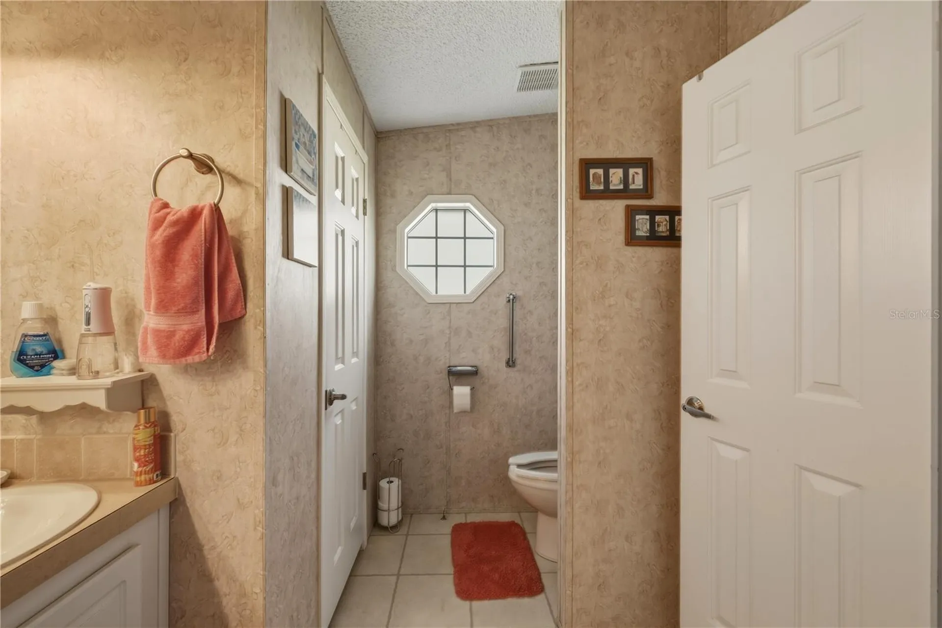 2100 Kings Highway Port Charlotte FL 33980