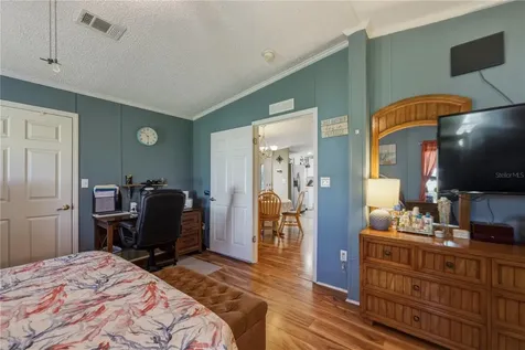 2100 Kings Highway Port Charlotte FL 33980