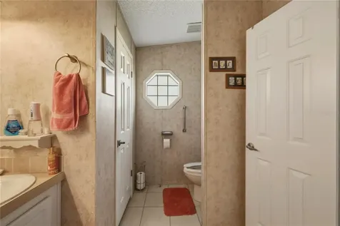 2100 Kings Highway Port Charlotte FL 33980