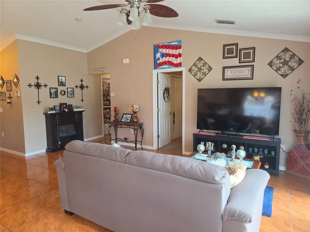 447 Lark Court Kissimmee FL 34759