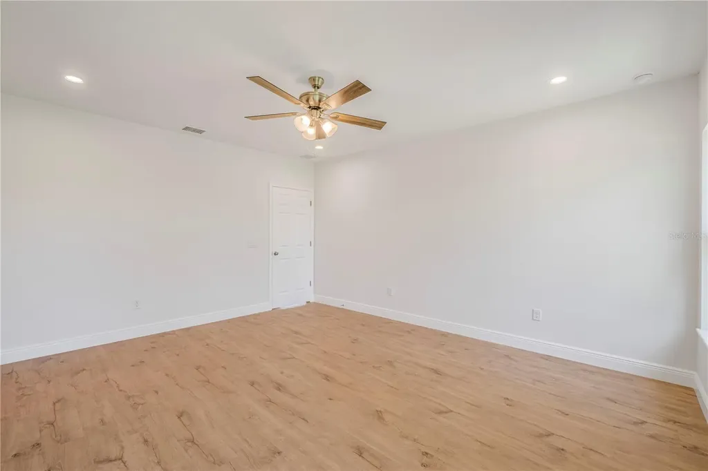 2141 E Old Mill Drive Deltona FL 32725