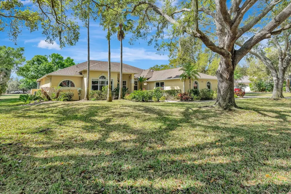 7212 N Serenoa Drive Sarasota FL 34241