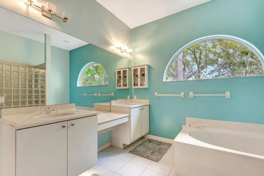 7212 N Serenoa Drive Sarasota FL 34241