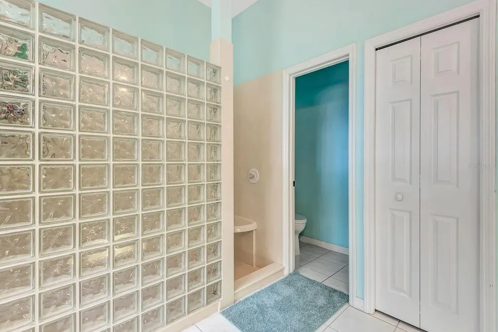 7212 N Serenoa Drive Sarasota FL 34241