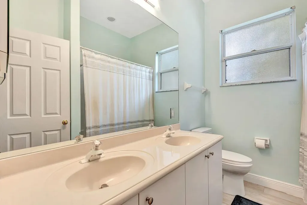 7212 N Serenoa Drive Sarasota FL 34241
