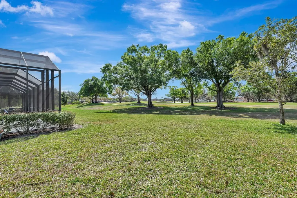 7212 N Serenoa Drive Sarasota FL 34241