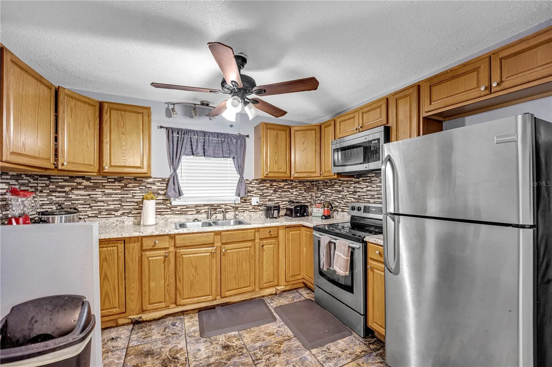4325 Lake Avenue Kissimmee FL 34746