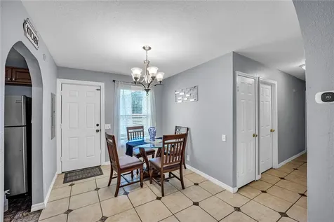 4325 Lake Avenue Kissimmee FL 34746