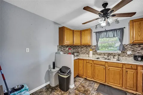 4325 Lake Avenue Kissimmee FL 34746