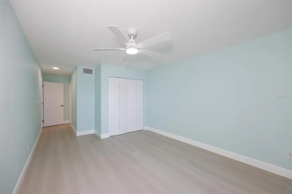 812 Bahia Del Sol Drive Ruskin FL 33570