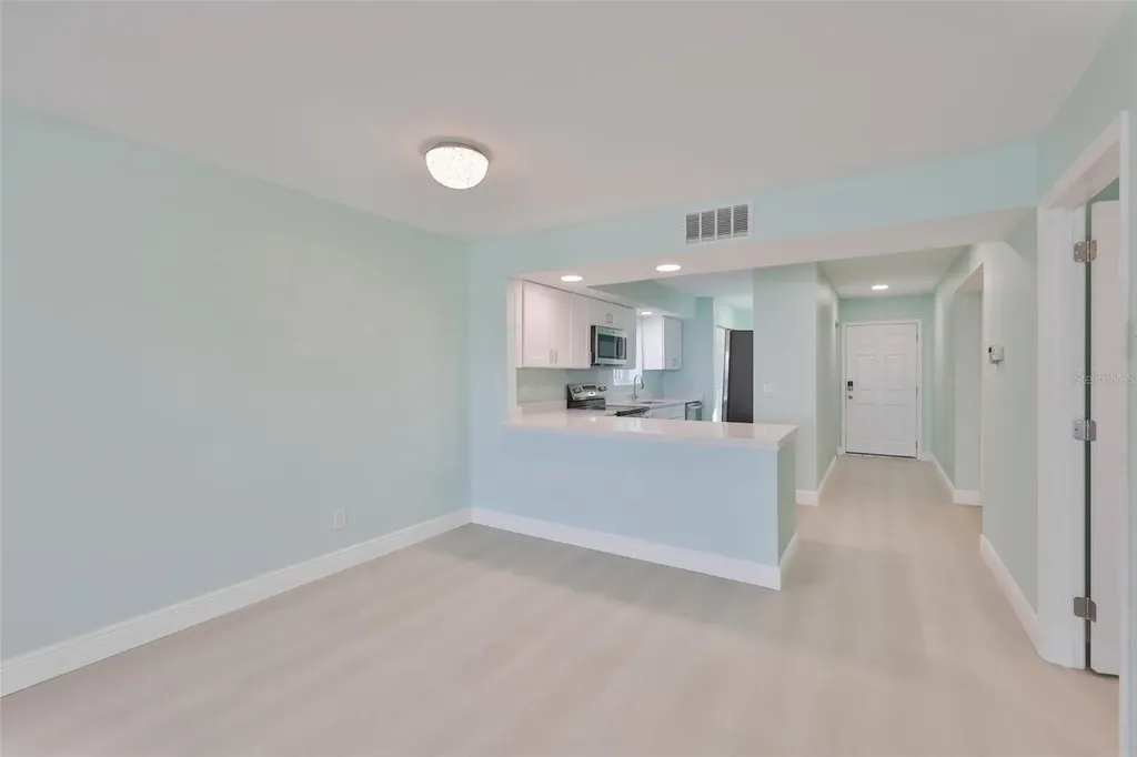 812 Bahia Del Sol Drive Ruskin FL 33570