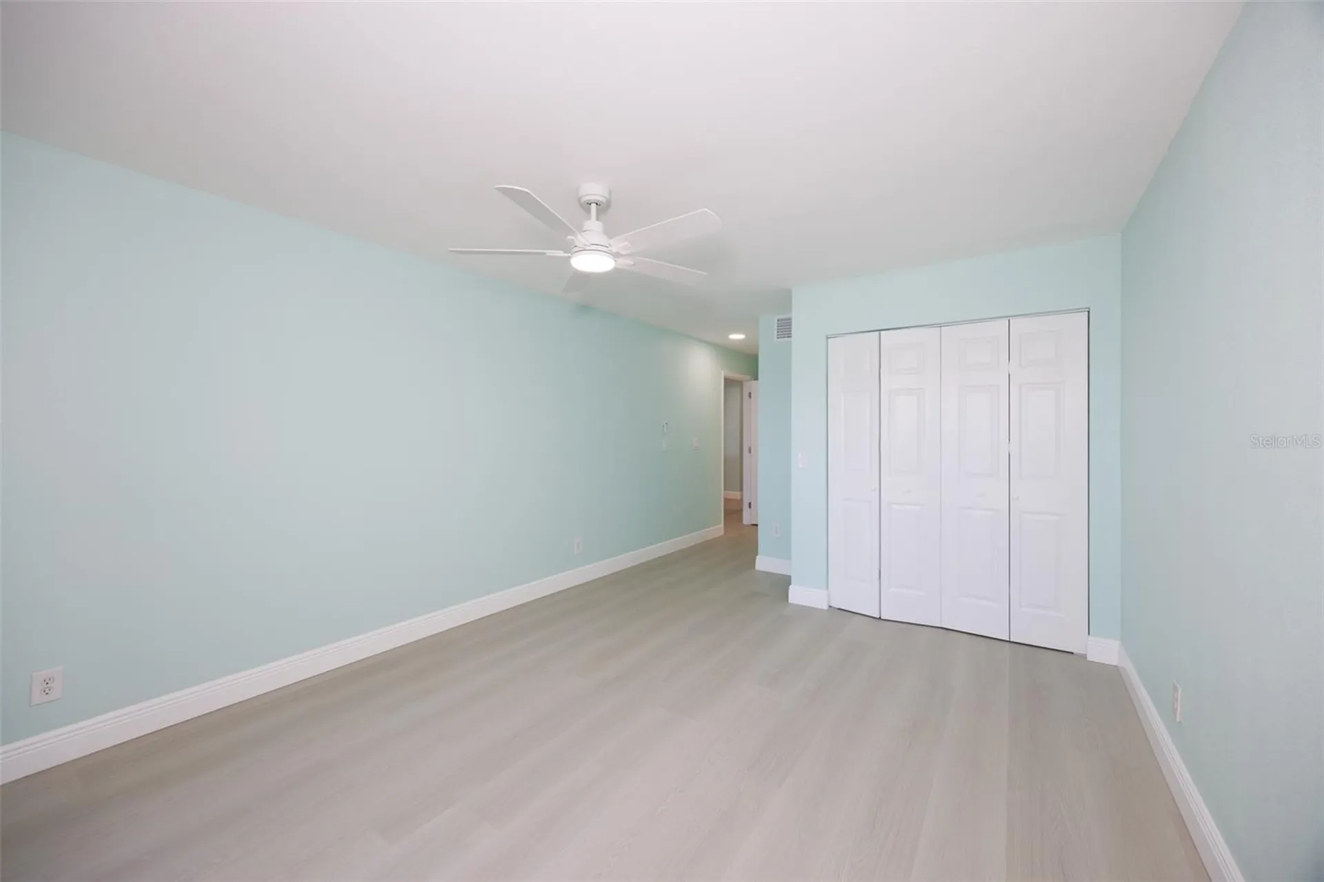 812 Bahia Del Sol Drive Ruskin FL 33570