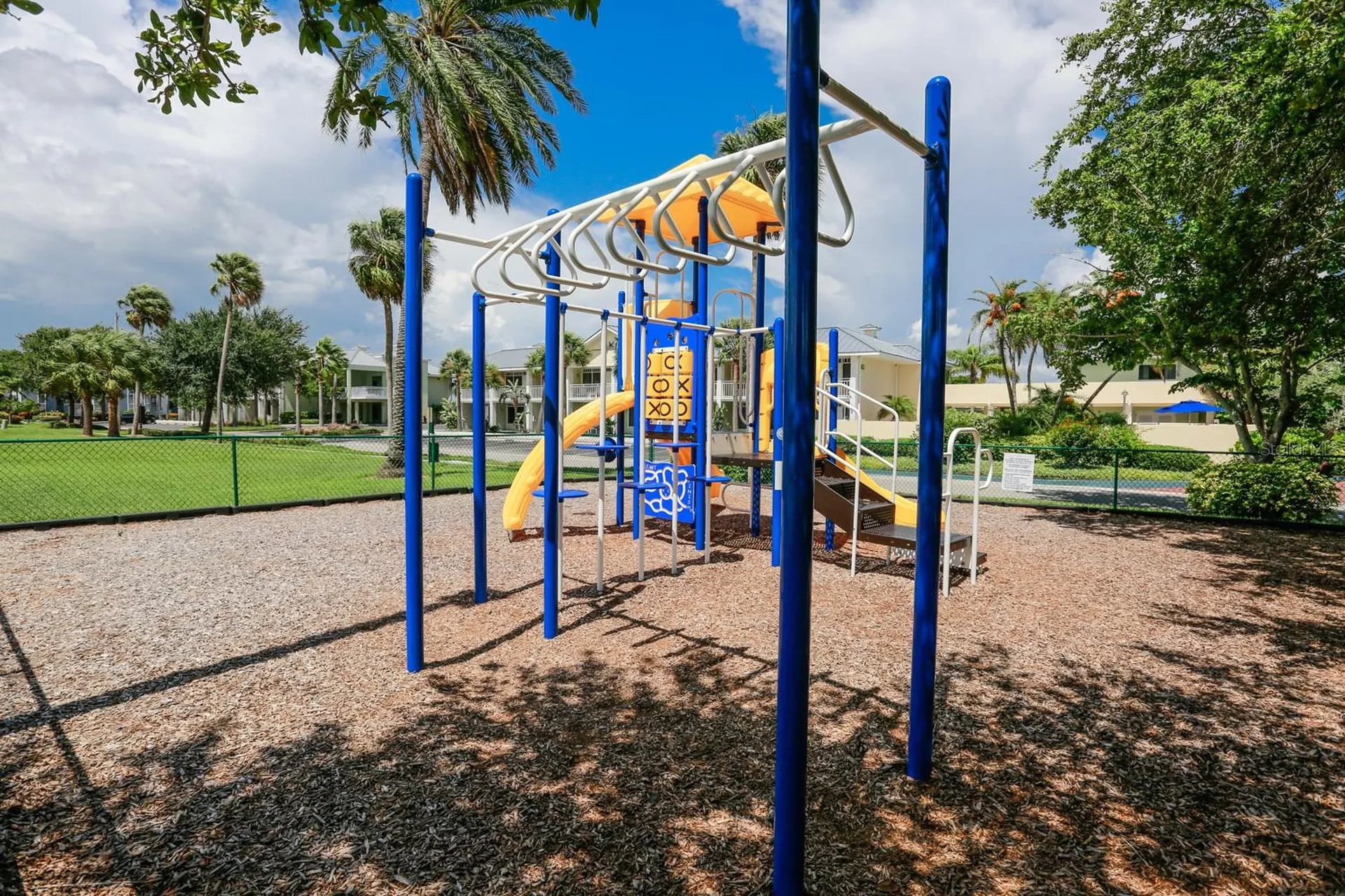 812 Bahia Del Sol Drive Ruskin FL 33570