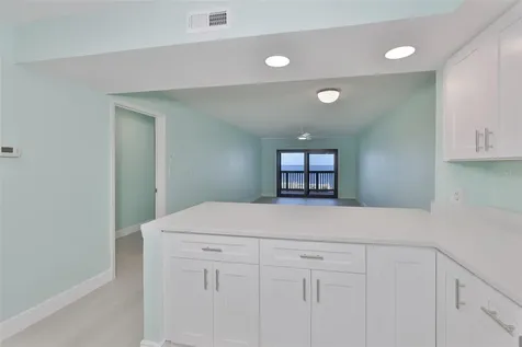 812 Bahia Del Sol Drive Ruskin FL 33570