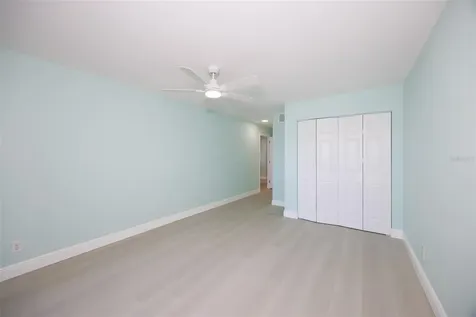 812 Bahia Del Sol Drive Ruskin FL 33570