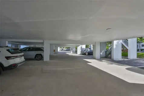 812 Bahia Del Sol Drive Ruskin FL 33570