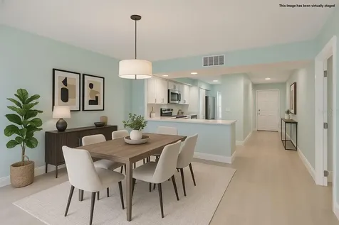 812 Bahia Del Sol Drive Ruskin FL 33570