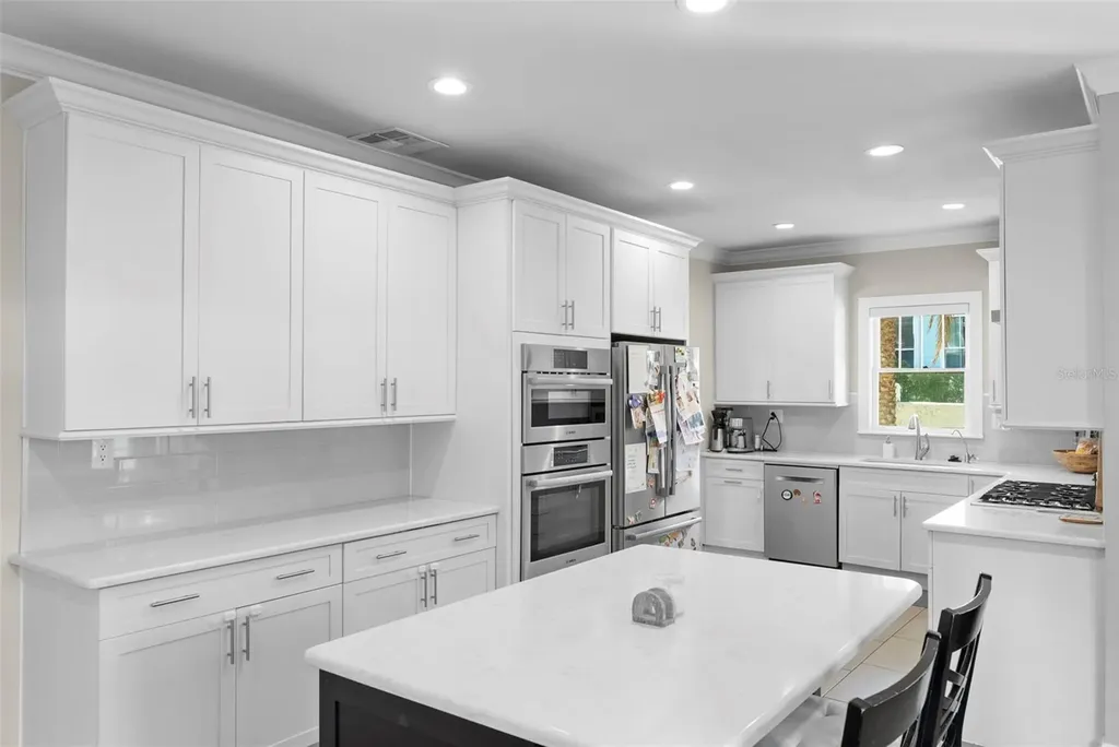 2943 W Bayshore Court Tampa FL 33611