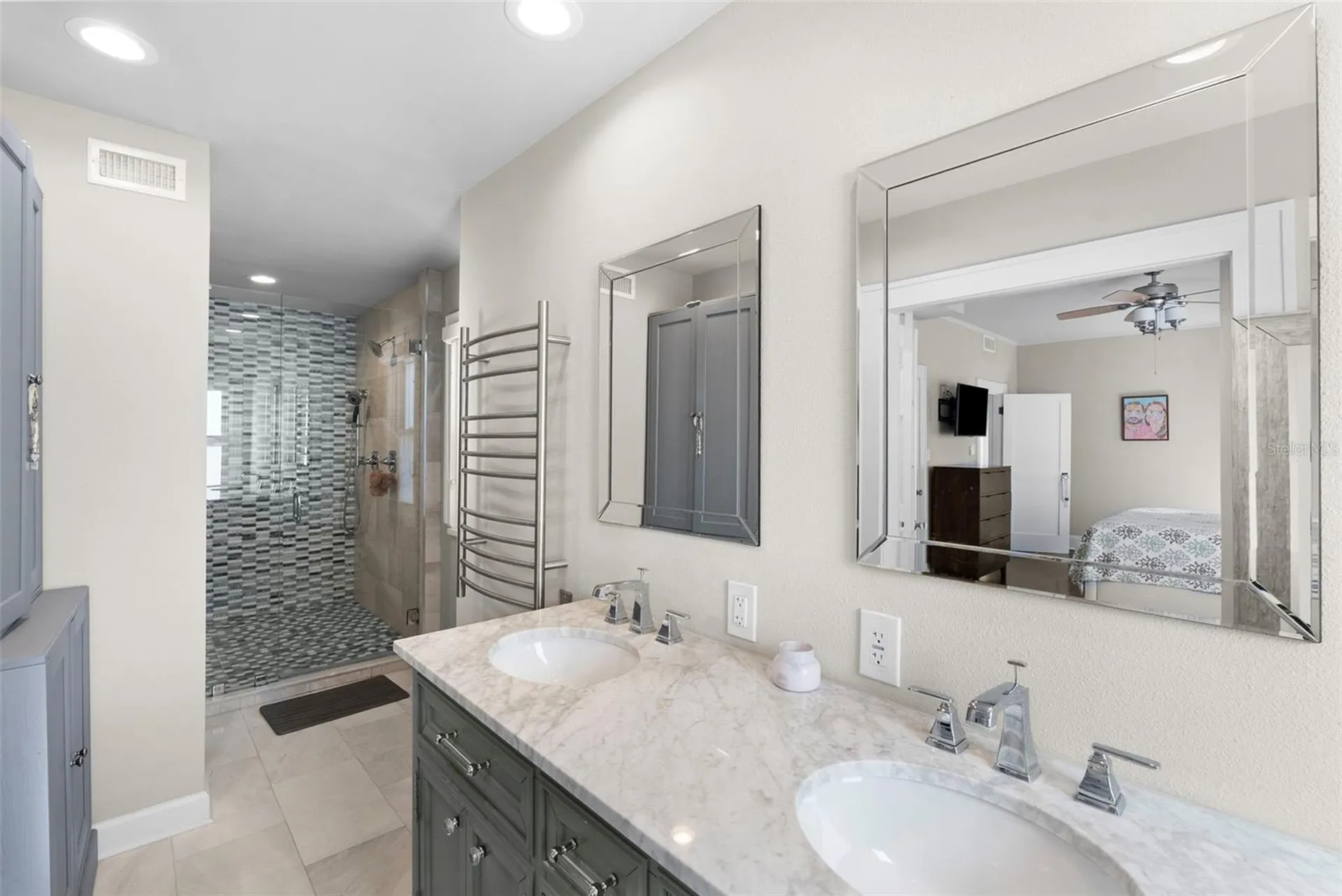 2943 W Bayshore Court Tampa FL 33611