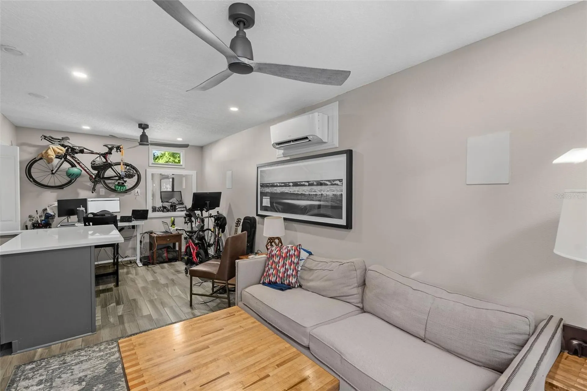 2943 W Bayshore Court Tampa FL 33611