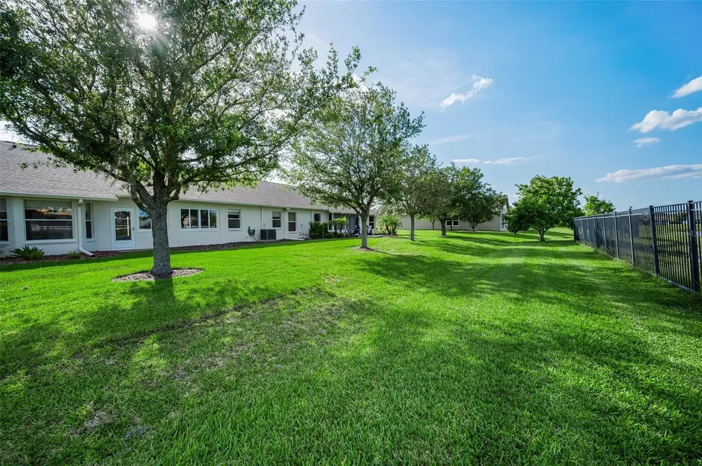 1933 Arbor Knoll Loop Trinity FL 34655