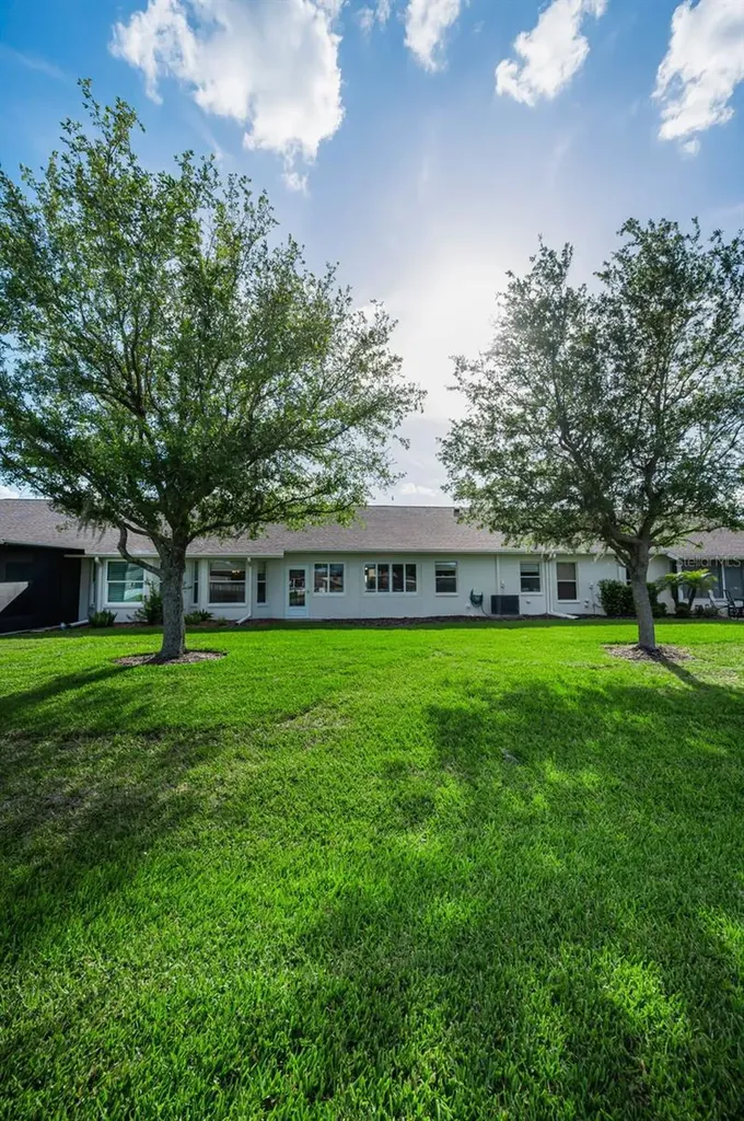 1933 Arbor Knoll Loop Trinity FL 34655