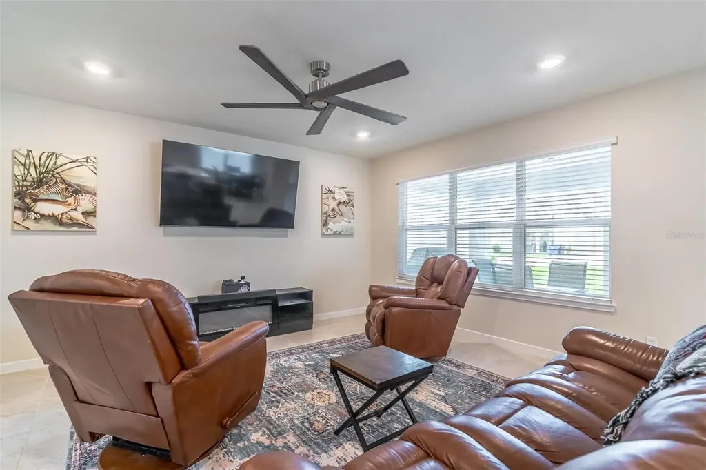 6074 Windy Leaf Alley St Cloud FL 34771