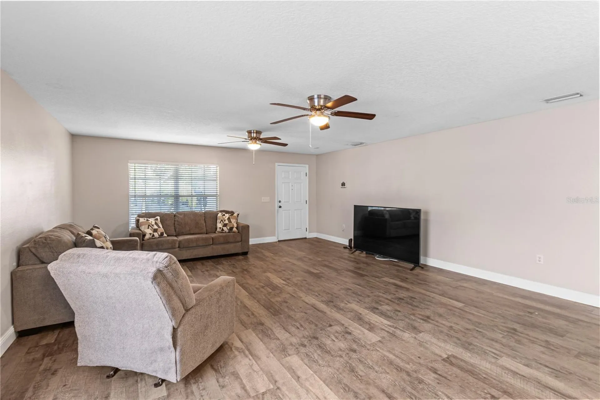 2209 Pleasure Run Drive Ruskin FL 33570