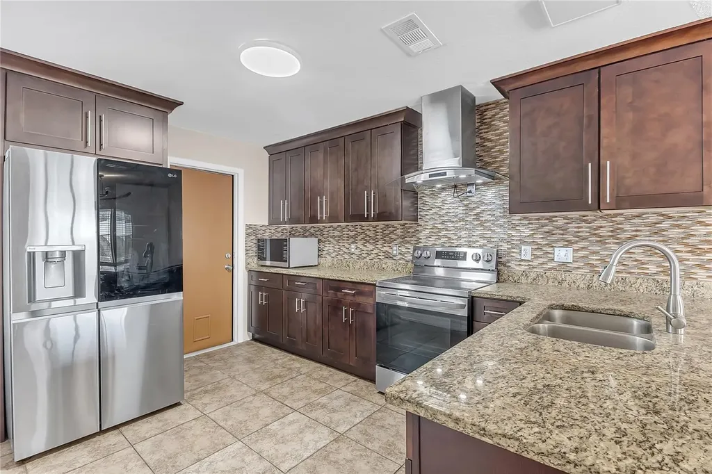 7316 Radiant Circle Orlando FL 32810
