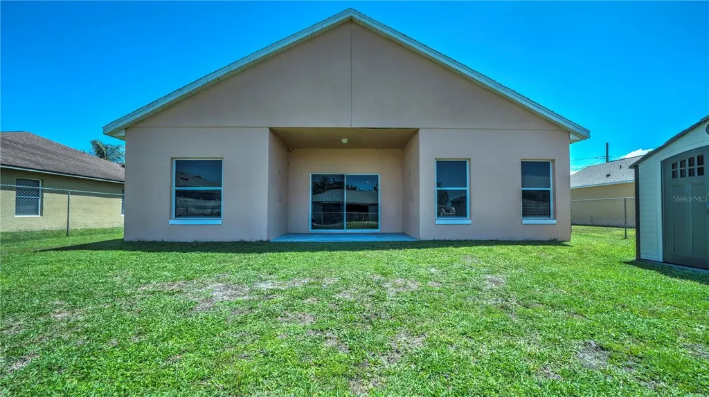 716 Versailles Lane Kissimmee FL 34759