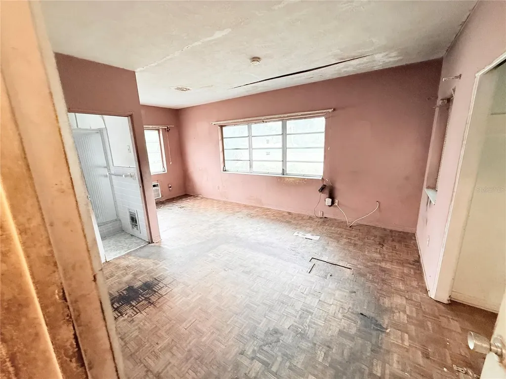 400 Lake Maggiore Boulevard S St Petersburg FL 33705